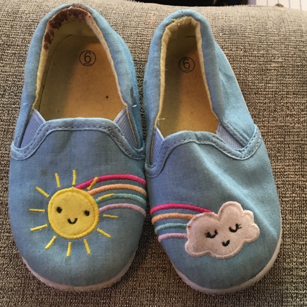 Size 6 toddler shoes